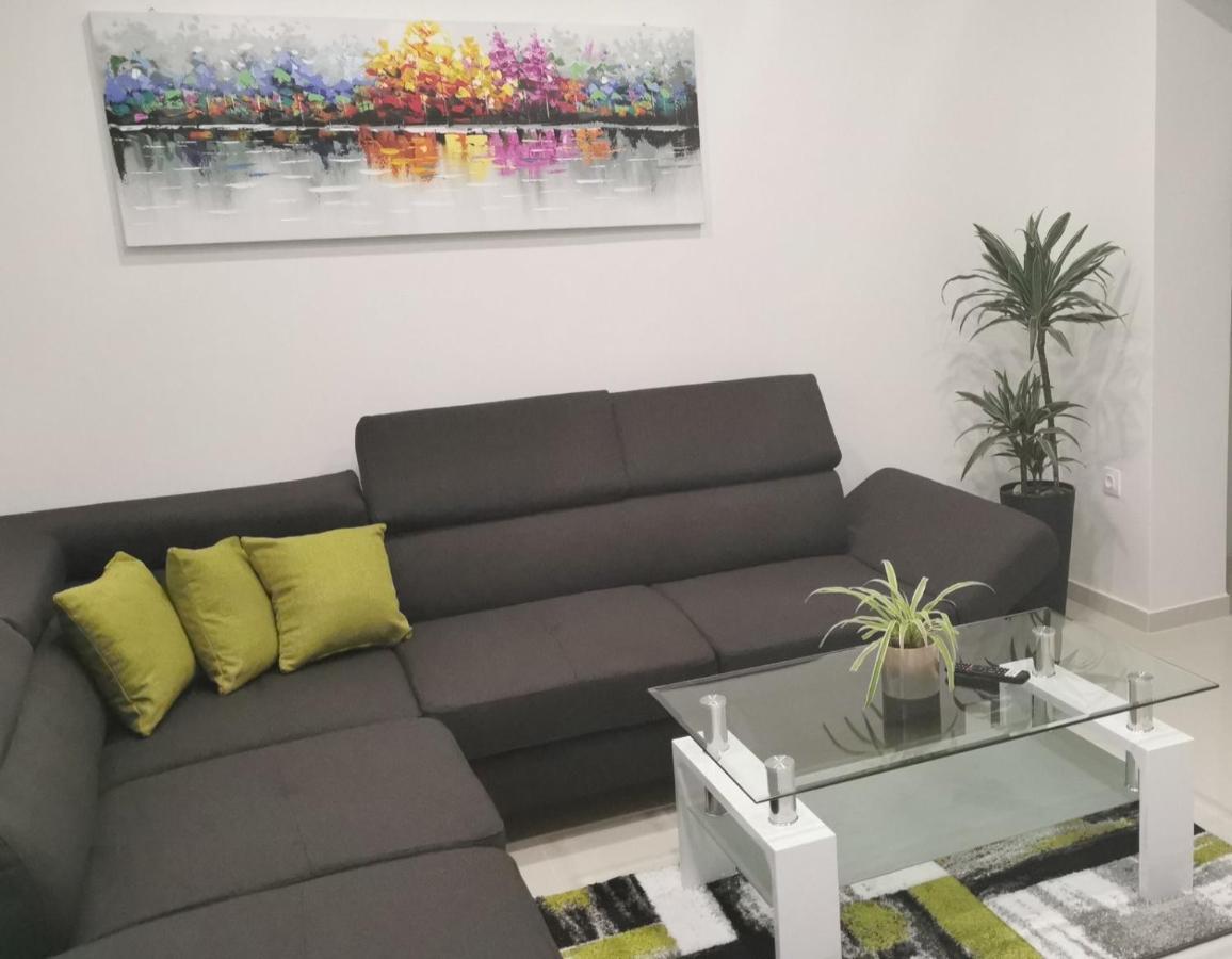 Deni Apartman